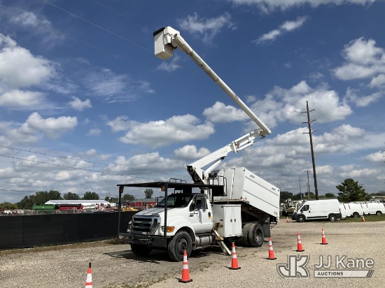 (Charlotte, MI) Altec LR756, Over-Center Bucket Truck mounted behind cab on 2015 Ford F-750 Regular