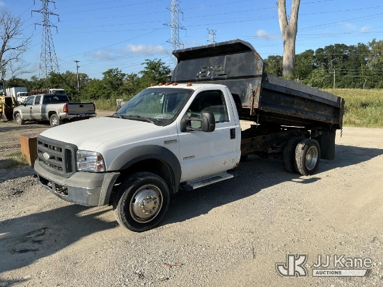 (Hobart, IN) 2005 Ford F-450 SD Dump Truck Runs, Moves & Dump Operates