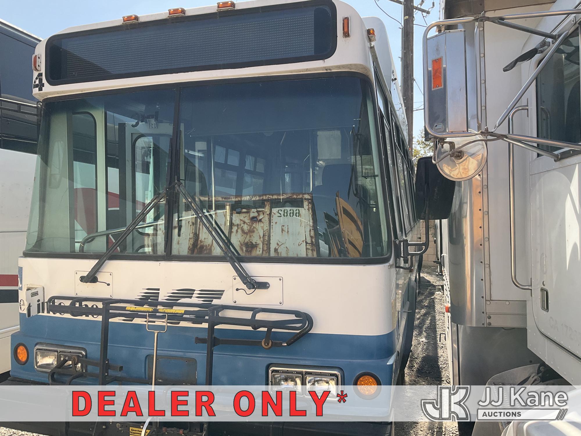 (Jurupa Valley, CA) 2010 Eldorado National Inc Bus Passenger Bus Not Running, Condition Unknown (Cng