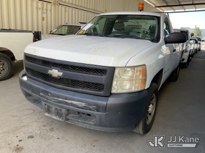 (Jurupa Valley, CA) 2008 Chevrolet Silverado 1500 Pickup Truck Runs & Moves