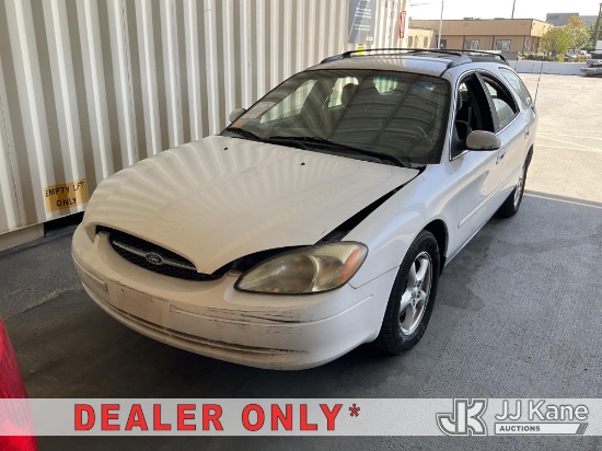 (Jurupa Valley, CA) 2002 Ford Taurus Wagon 4-Door Station Wagon Runs & Moves) (Missing Catalytic Con
