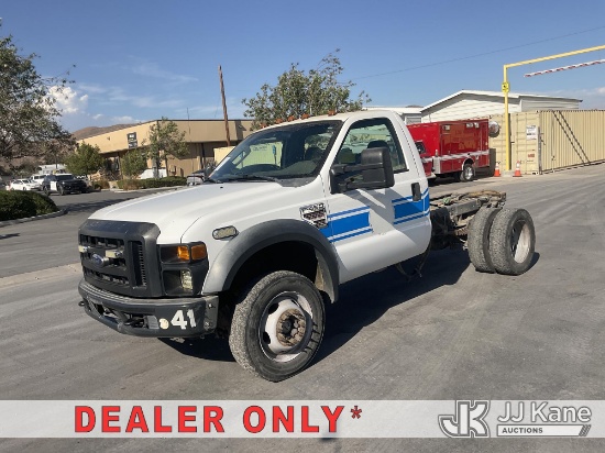 (Jurupa Valley, CA) 2008 Ford F-450 SD Regular Cab DRW Cab & Chassis Runs & Moves) (Exterior Defect