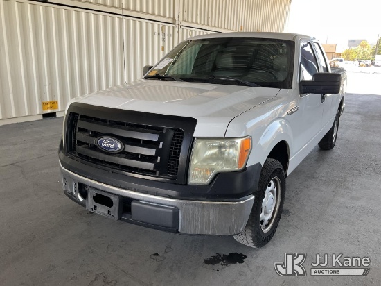 (Jurupa Valley, CA) 2010 Ford F-150 Extended-Cab Pickup Truck Runs & Moves) (A/C Not Cold