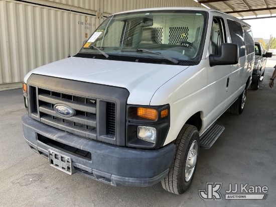 (Jurupa Valley, CA) 2014 Ford Econoline Cargo Van Runs & Moves