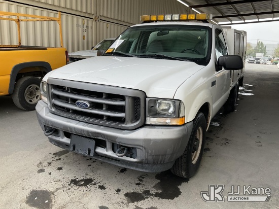 (Jurupa Valley, CA) 2003 Ford F-250 SD Enclosed Service Truck Runs & Moves