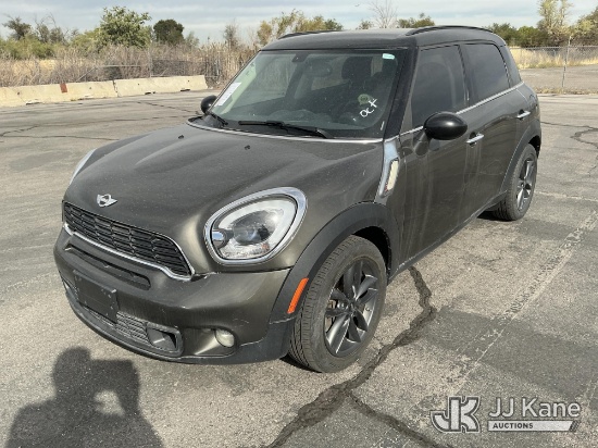 (Salt Lake City, UT) 2013 Mini Countryman 4-Door Crossover Sport Utility Vehicle Runs & Moves) (Dash