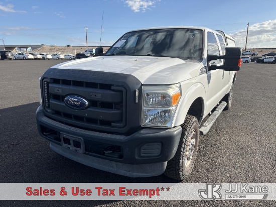 (Las Vegas, NV) 2016 Ford F350 4x4 Crew-Cab Pickup Truck Runs & Moves) (No AC, Won't Stay Running