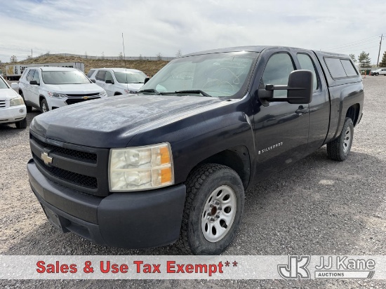 (Sparks, NV) 2007 Chevrolet Silverado 1500 Extended-Cab Pickup Truck Runs & Moves
