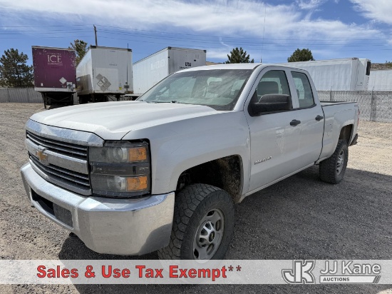 (Sparks, NV) 2016 Chevrolet Silverado 2500HD 4x4 Extended-Cab Pickup Truck Runs & Moves) (Dash Warni