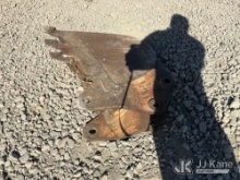 (Dixon, CA) Digging Bucket (1652212 )