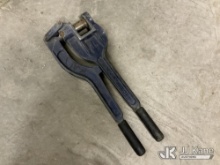 (San Antonio, TX) Wrench (1633630 )