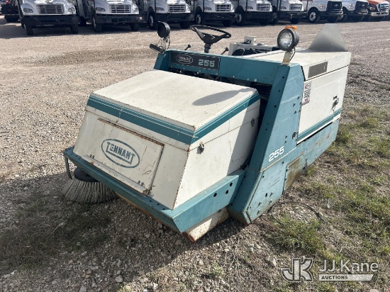 (Waxahachie, TX) Tennant 255 Floor Scrubber (1653247 )