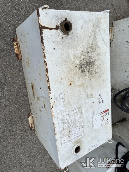(Topeka, KS) Auxiliary Fuel Tank (1652407 )