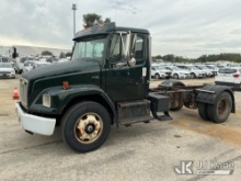 (South Beloit, IL) 2000 Freightliner FLD70 (1654312 )