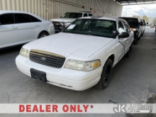 (Jurupa Valley, CA) 2000 Ford Crown Victoria (1650860 )