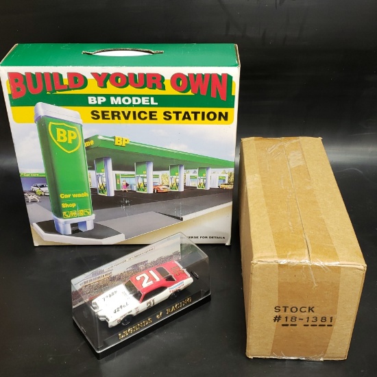 First Gear + Legends of Racing + BP Build Your Own Car Toys