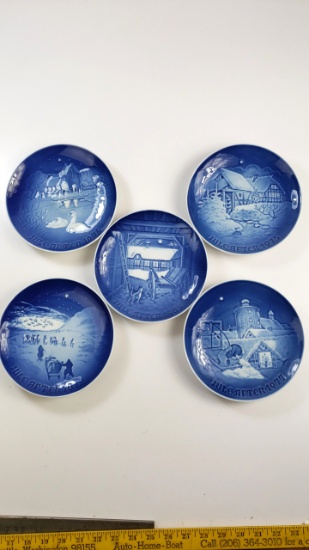 5 x Bing and Grondhal Christmas Collectors Plates 1985 1977 1972 1974 1975