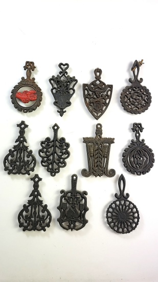 11 x Vintage Cast Iron Trivets - Wilton ++