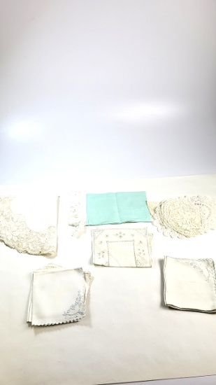 Collection of Quality Vintage Lace, Linen, Napkins, Tablecloths