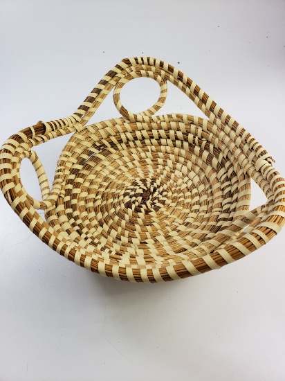 Sweetgrass Round Fanner Decorative Bread Basket