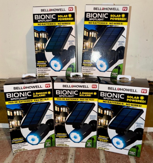5 New Bell &Howell Bionic Solar Motion Activated Spotlights in Original Packaging