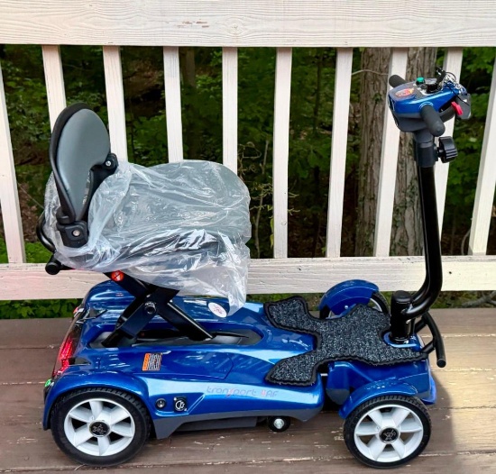 Heartway S21F Easy Move Auto-Folding Mobility Scooter - NEVER USED!