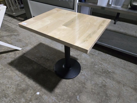 24" x 30" Table