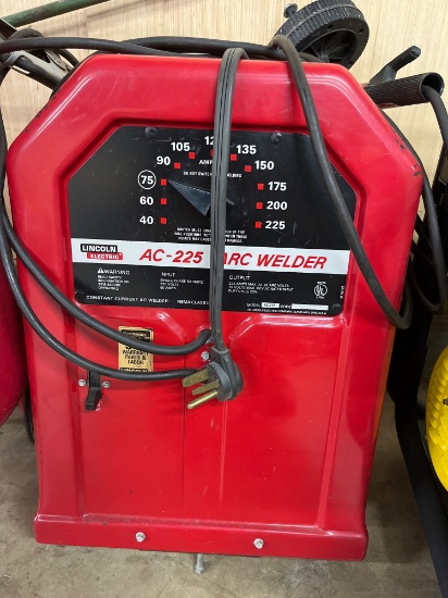 Lincoln Electric AC-225 ARC Welder