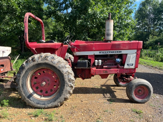 International Farmall 766