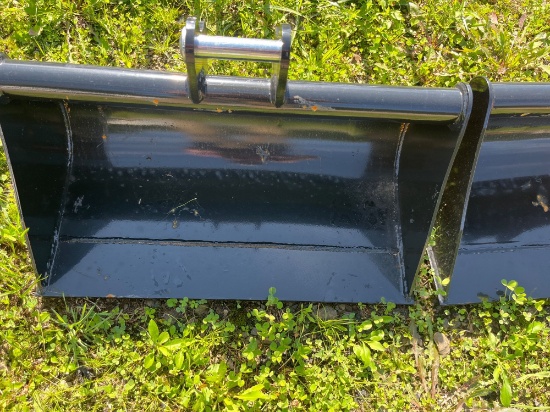 New 24 in Mini Excavator Bucket