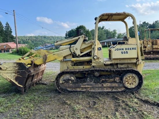 John Deere 555 B Crawler Loader