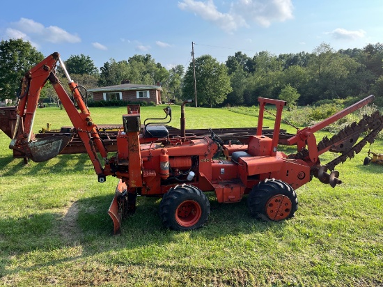 Ditch Witch R40 Trencher Backhoe