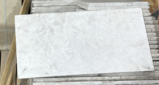 1 Crate 100sf 16x24 16x16 8x8 Silver Beige Mixed