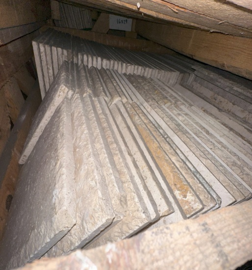 1 Crate Noche Travertine Mixed Sizes