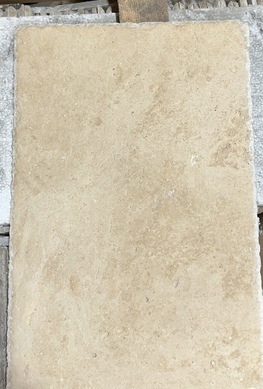 1 Crate 405sf 16"x24" Earthstone  Chistled