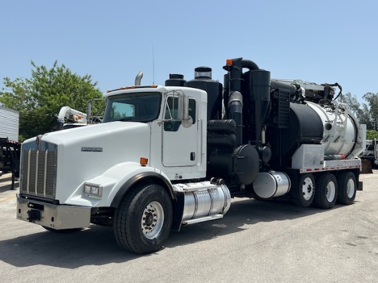 2015 KENWORTH T800 TRI AXLE HYDRO EXCAVATION VACUUM VAC TANK DUMP TRUCK CUMMINS DIESEL