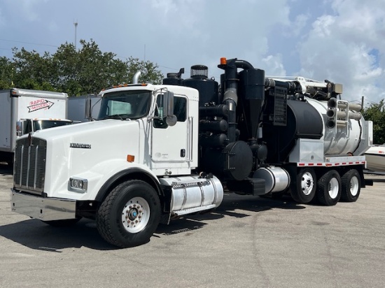 2013 KENWORTH T800 TRI AXLE HYDRO EXCAVATION VACUUM VAC TANK DUMP TRUCK CUMMINS DIESEL