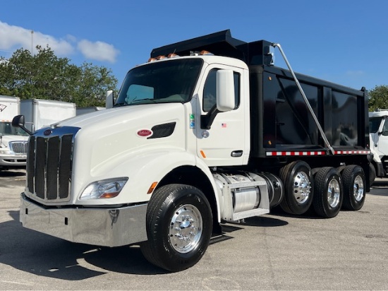 2022 PETERBILT 579 TRI AXLE DUMP TRUCK ONLY 107K MILES