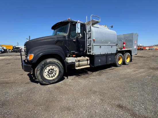 2004 MACK GRANITE CV713 FUEL & LUBE TRUCK CAMELBACK SISPENSION 539K MILES