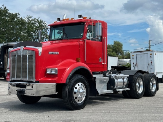 2000 KENWORTH T800 TANDEM AXLE DAYCAB TRUCK CAT CATERPILLAR 3406E 475HP 2WS ENGINE 13 SPEED WET KIT