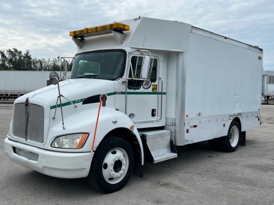 2010 KENWORTH T270 MECHANICS SERVICE BOX TRUCK PACCAR TURBO DIESEL READS 42K MILES