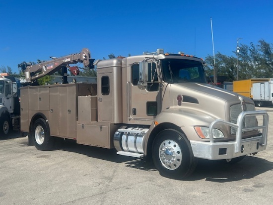 2013 KENWORTH T370 FLAT TOP SLEEPER AIR RIDE MECHANICS SERVICE STELLAR 7621 CRANE TRUCK 20K MILES
