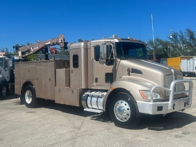 2013 Kenworth T370 Flat Top Sleeper Air Ride Mechanics Service Stellar 7621 Crane Truck 20k Miles