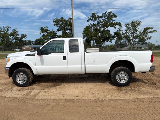 2015 FORD F-250 XL SUPER DUTY EXT CAB TRUCK