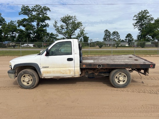 2002 Chevrolet 2500 Single Cab Flatbed Truck
