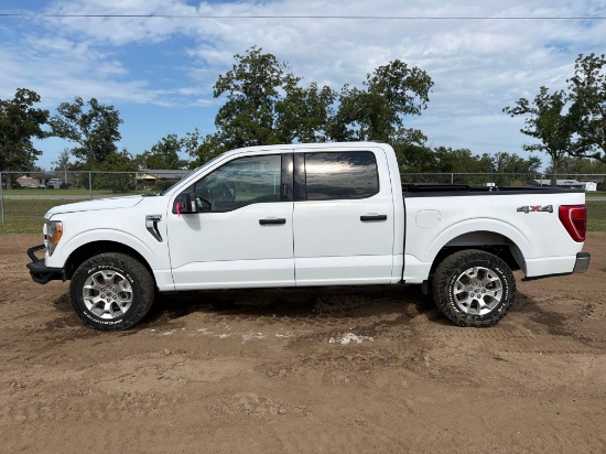 2021 FORD F-150 XLT CREW CAB TRUCK