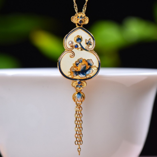 Exquisite Sterling Silver-Gold Plated Inlaid White Jade Pendant