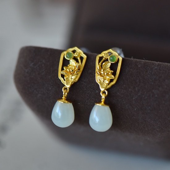 A Pair of Exquisite Sterling Silver-Gold Plated Inlaid White Jade Earrings