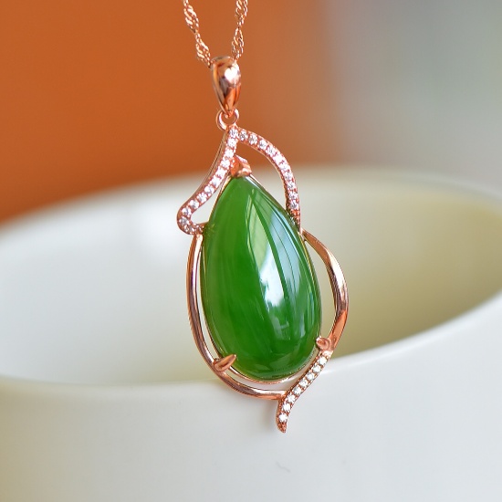 Exquisite Sterling Silver-Gold Plated Inlaid Jasper Pendant