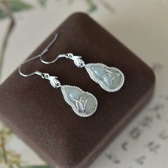 A Pair of Exquisite Sterling Silver Inlaid White Jade Earrings